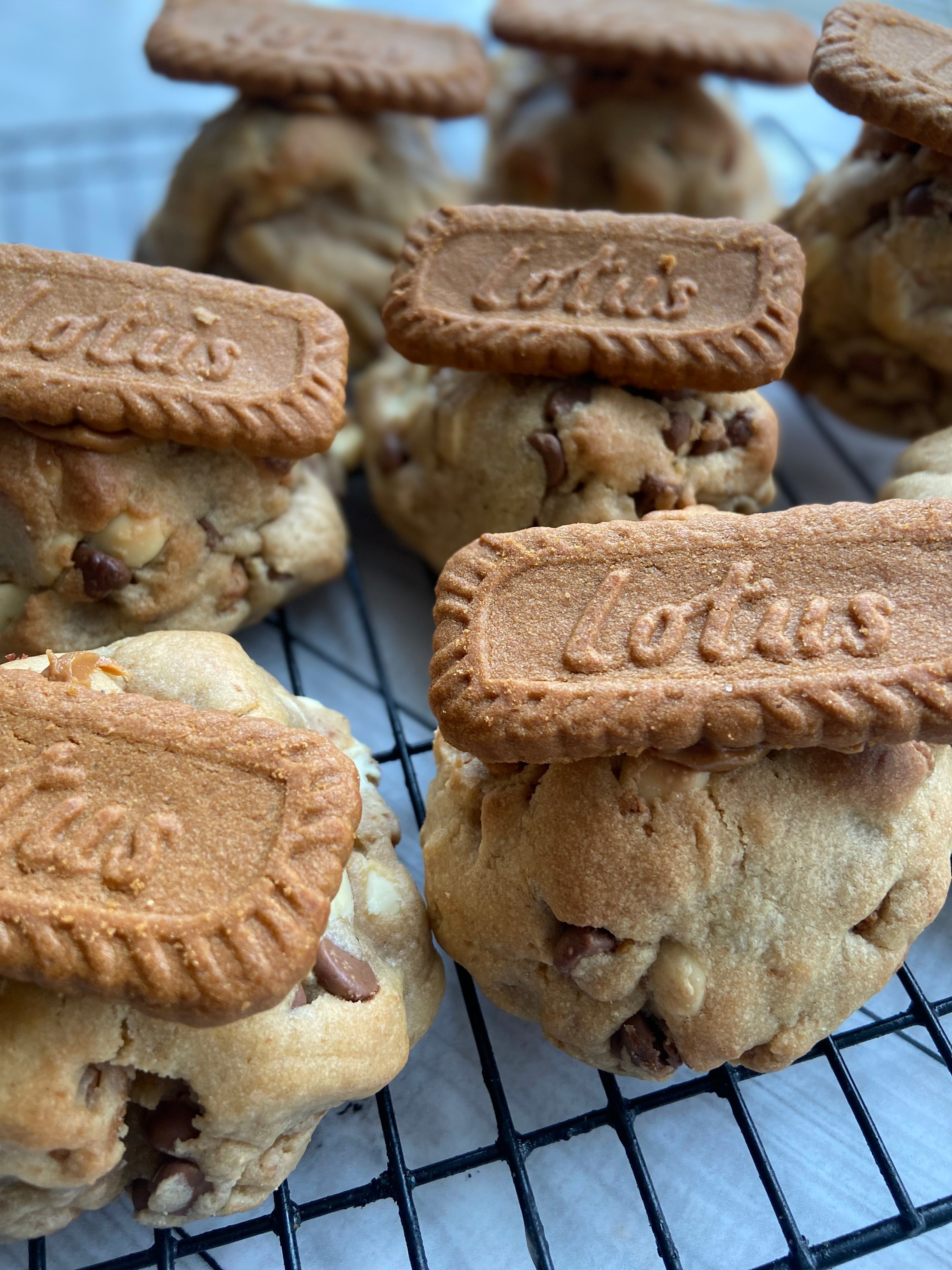 Lotus Biscoff Filled Cookie