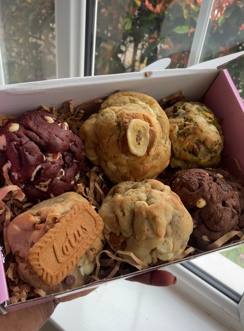 Box of 6 Gourmet Stuffed Cookies